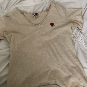 Tommy Hilfiger v neck